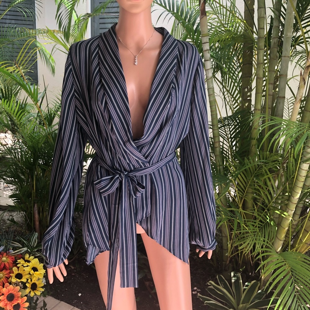 Striped Tie Wrap Blouse ( NEW) Beautiful